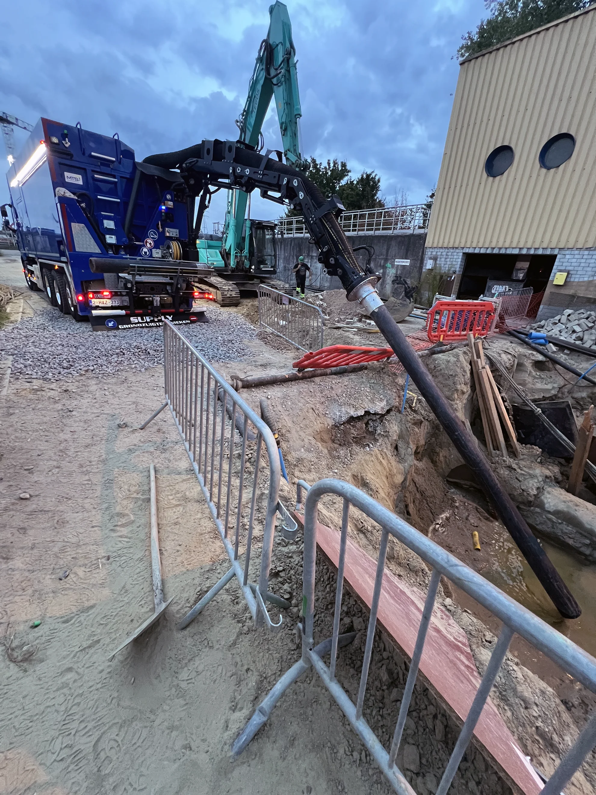 Moderne grondzuigwagen van Supply Grondzuigtechnieken - Lange afstand